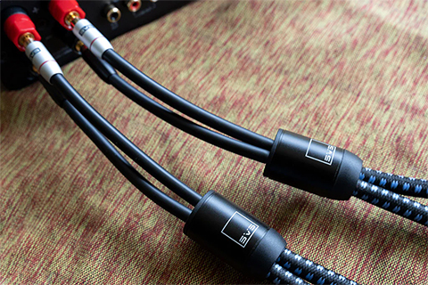 SVS SoundPath Ultra Bi-Wire Speaker cable - Lifestyle