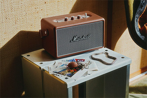 Marshall Kilburn III Bluetooth Speaker - Brown - Lifestyle