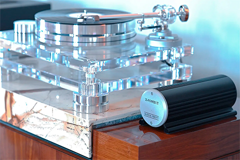 Musical Fidelity X-Power TT Turntable Power Supply For (S/S2, M6xTT, M8xTT) - Lifestyle