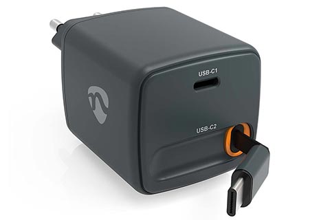 USB-C charger for laptops (65W)