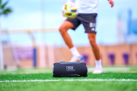 JBL XTREME 5 portable speaker (BT) - Lifestyle