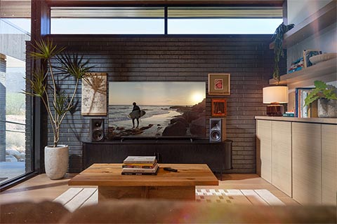 Klipsch The Fives II Powered Monitor - Walnut - Lifestyle