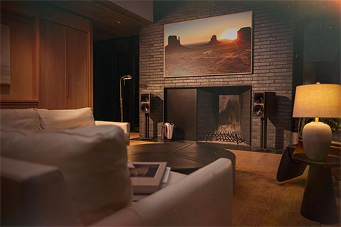 Klipsch The Sevens II Powered Monitor Speakers - Black - Lifestyle