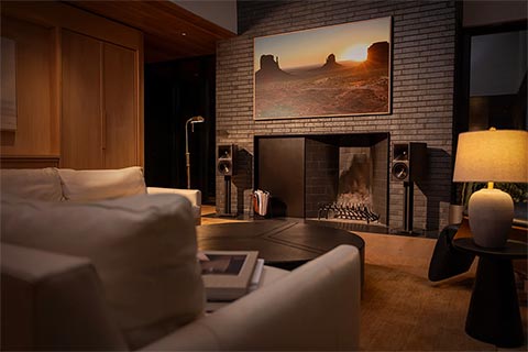 Klipsch The Nines II Powered monitor - Black - Lifestyle