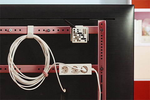 Pedestal Power Bar Magnetic 3-Outlet Power Strip Without Earth - Lifestyle