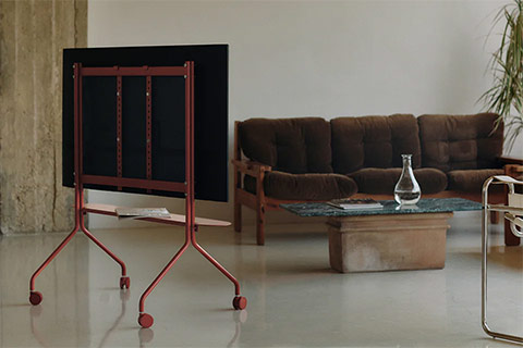 Pedestal Pipe Shelf - Lifestyle