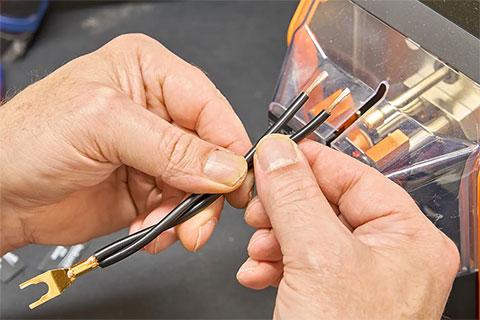 Inakustik Exzellenz S25 Jumper Speaker Cable Jumper set (BiWire Jumper) - Lifestyle