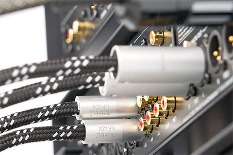 Inakustik Referenz NF-404 Micro AIR RCA Stereo Hifi audio cable - Lifestyle