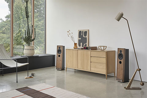 Ruark Audio Talisman-R floor speaker - Walnut - Lifestyle
