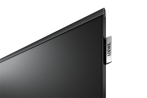 LOEWE Antares 4K OLED TV - Lifestyle