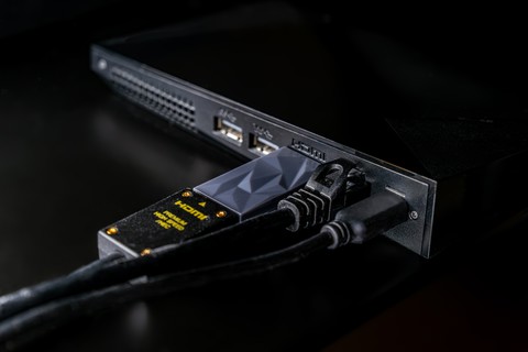iFi Audio iSilencer 2 HDMI adapter - Lifestyle
