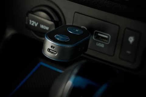 iFi Audio Up Travel Bluetooth transmitter and splitter - Lifestyle