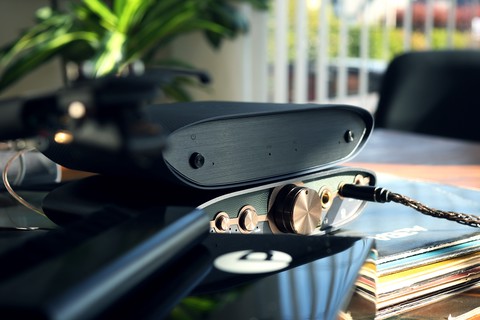 iFi Audio ZEN Air Phono 2 preamplifier (MM + MC) - Lifestyle