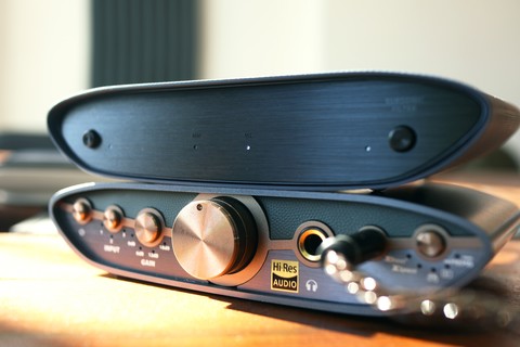 iFi Audio ZEN Air Phono 2 preamplifier (MM + MC) - Lifestyle