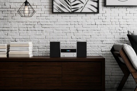 Panasonic SC-PM302E-S micro Hi-Fi system (CD,BT,FM/DAB+ radio) - Lifestyle