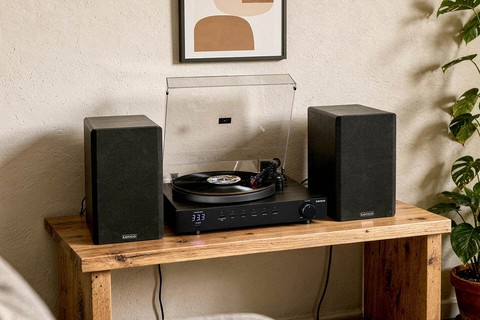 Lenco LS-700BK turntable - Lifestyle
