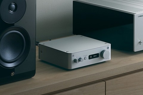 Yamaha WXC-70A streaming amplifier - Lifestyle