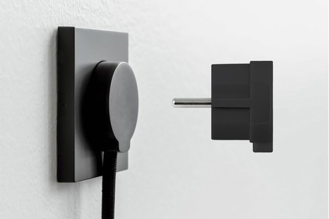 NORM F Plug (250V, Schuko, 16A) - Black