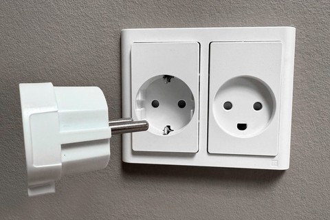 NORM F Plug (250V, Schuko, 16A)