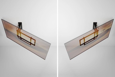 Vogels Signature TVMe 5675 Motorized wall mount (40–88) - Lifestyle