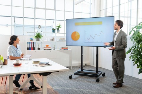 Vogels Rise 5308 Motorized floorstand movable monitor trolley (43-98, max. 120kg.) - Lifestyle