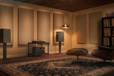 Klipsch Heritage Rebellion Premium Bookshelf Speaker - Lifestyle