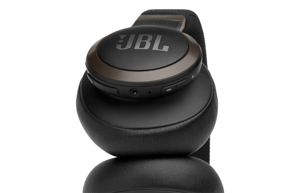 JBL Live 650BTNC hovedtelefoner, sort
