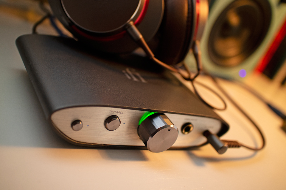 iFi Audio ZEN DAC V2 Desktop USB DAC and Headphone Amplifier 