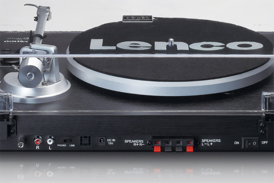 Lenco LS-500 turntable with separate speakers (30 Watt) -  Black back