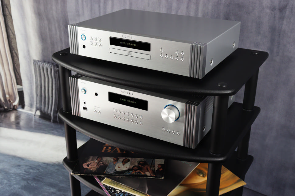 Rotel RA-6000 Integrated Stereo Amplifier - Silver lifestyle
