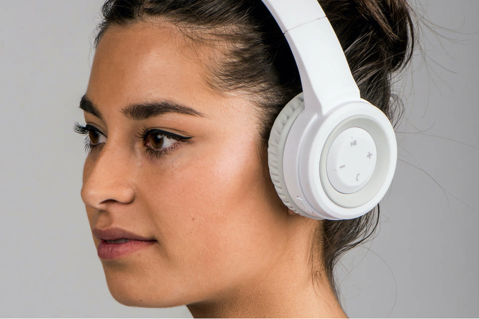 Lenco HPB-330 Bluetooth headphones - White lifestyle