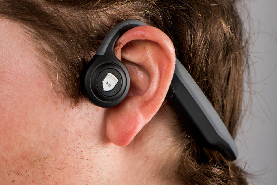 Lenco HBC-200 bone conduction Bluetooth headphones - Lifestyle