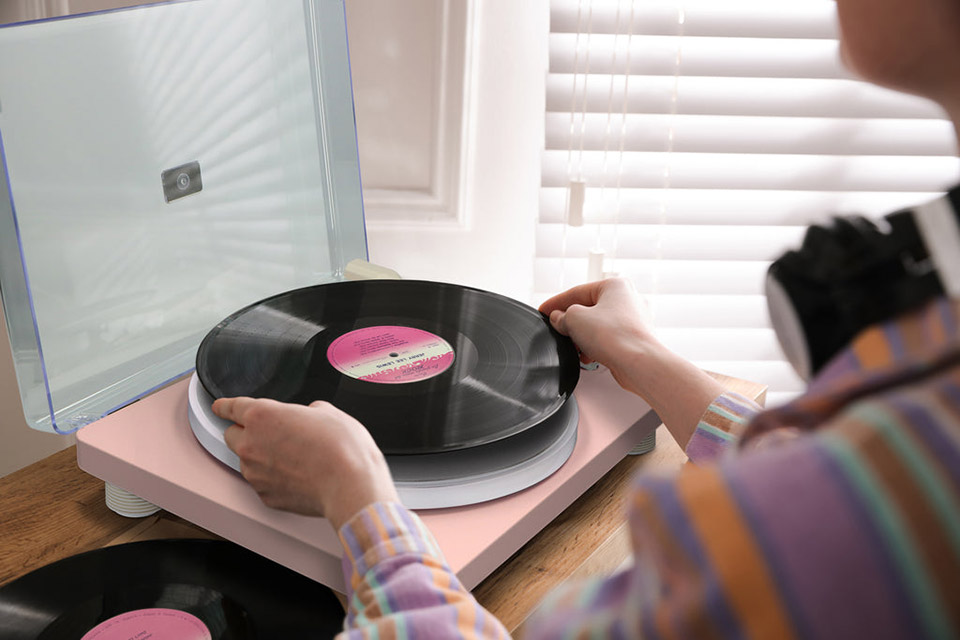 Lenco LS-50 turntable with speakers - Pink